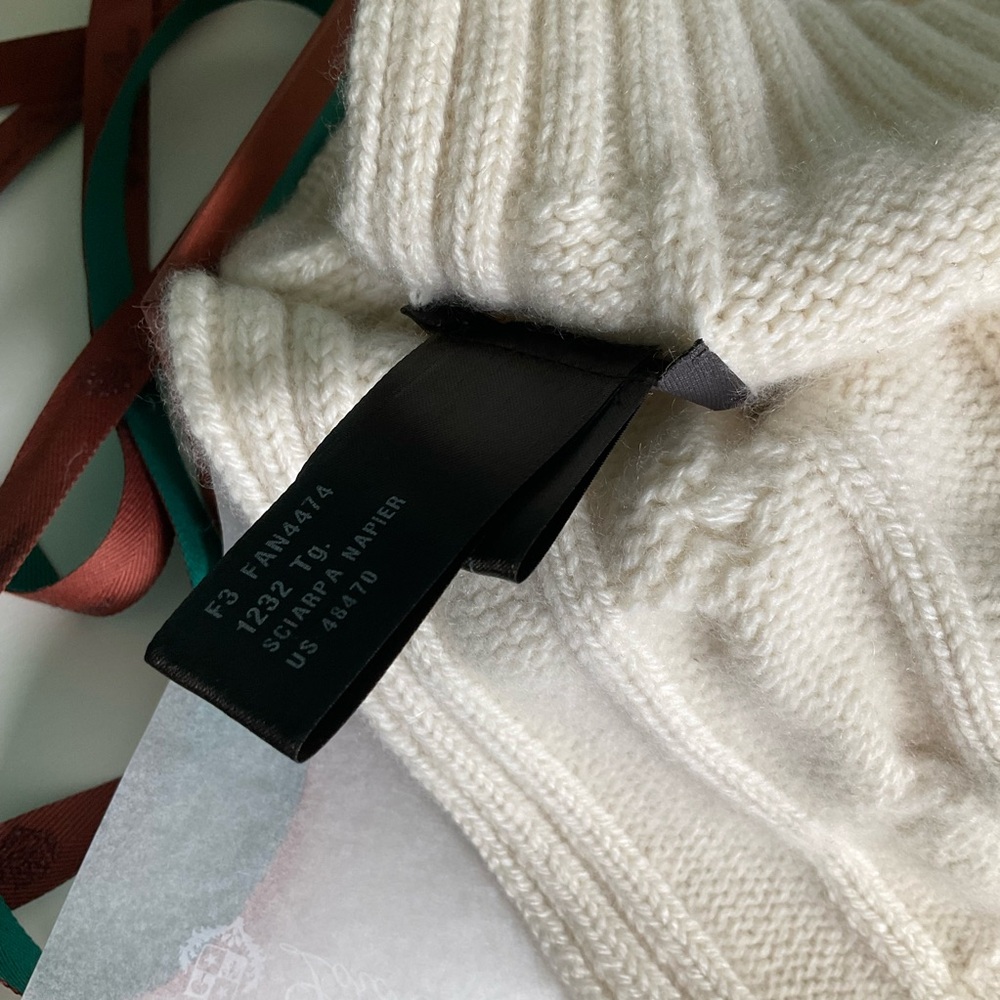 NWT Loro Piana Napier Scarf | Baby Cashmere | White Snow | Original Packaging - Picture 15 of 16